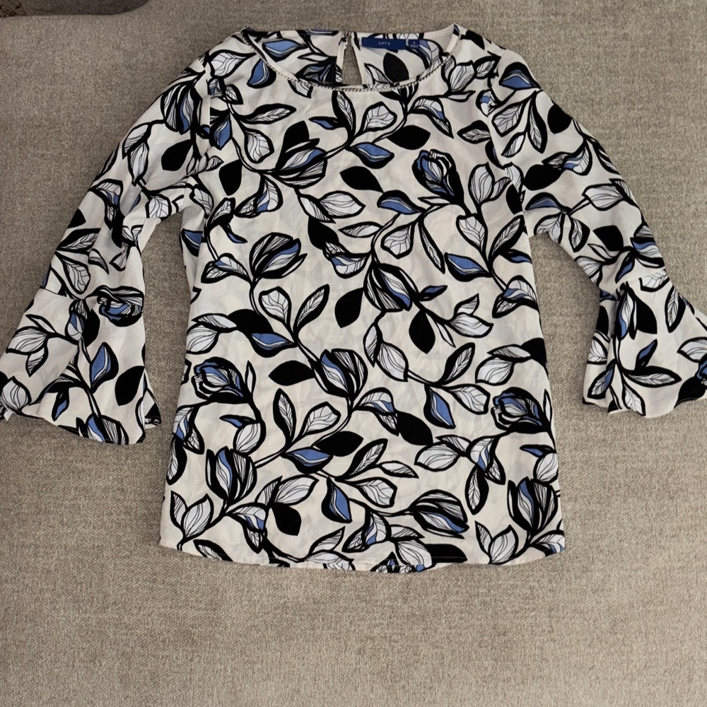 Apt. 9 Black and Blue Leaf Print Women's Blouse